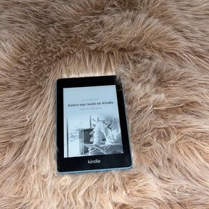 Kindle paperwhite in color twilight blue (8 GB 10th Gen)